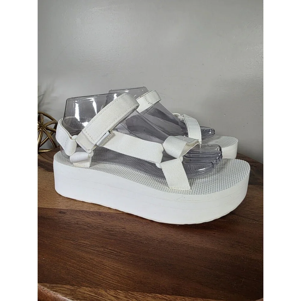 Teva Flatform Universal White Chunky Platform Sandals Size 8